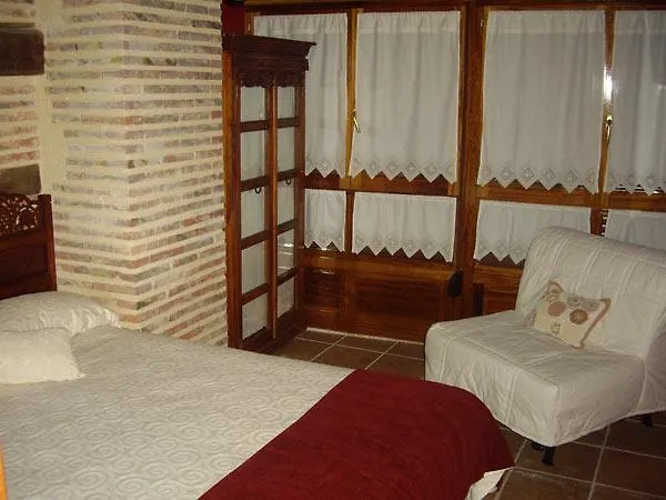 Hotel Rural La Casa Del Montero 3*